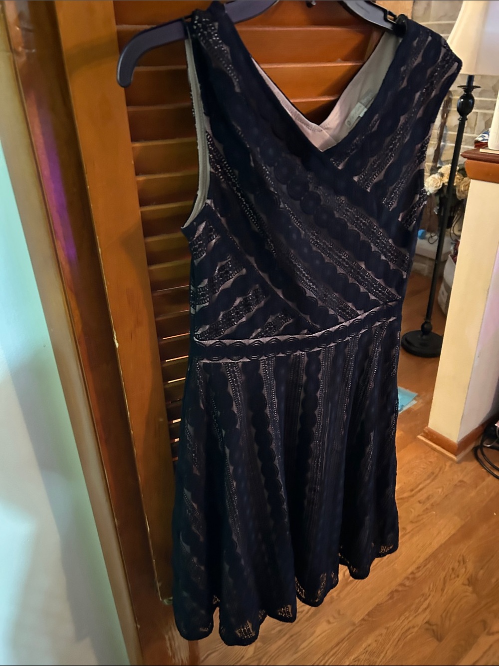 Sleeveless Black Lace Midi Dress with V-Neckline